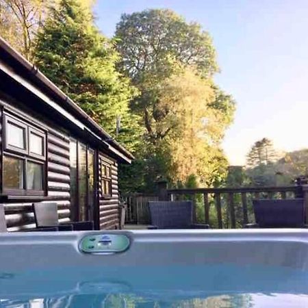 Mistletoe One Luxury Lodge With Hot Tub Windermere Kültér fotó