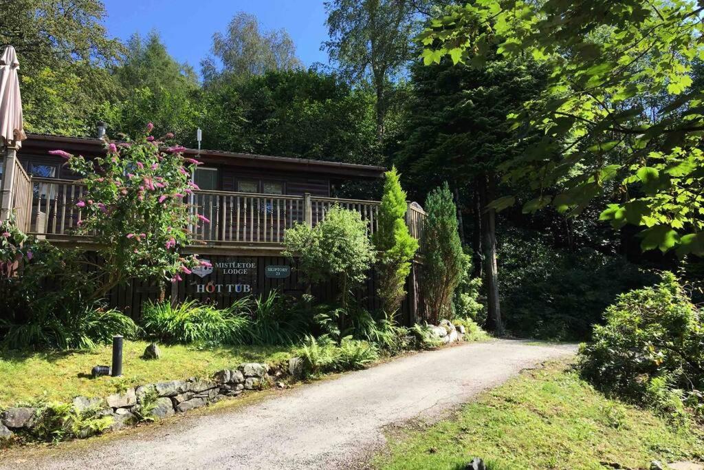 Mistletoe One Luxury Lodge With Hot Tub Windermere Kültér fotó